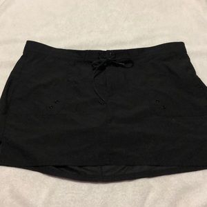 Tropical escape- Black swim shorts